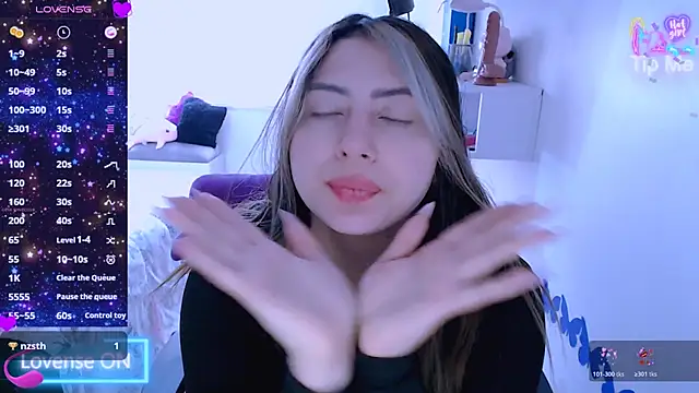 Živý XXX chat siddhixxx_592