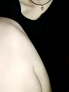 Aashikalaa 即時 XXX 聊天