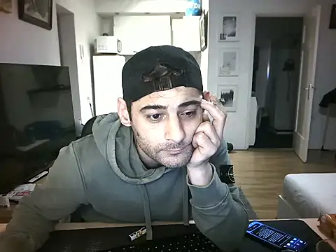 mihaimichael – Naživo XXX chat