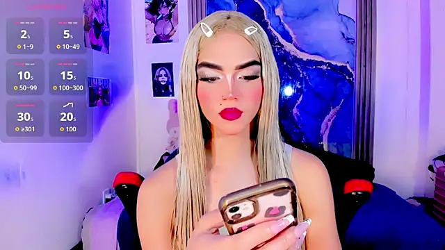 blonde_queen- Live XXX-chat
