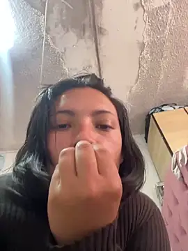 sarita_hos' Live XXX Chat