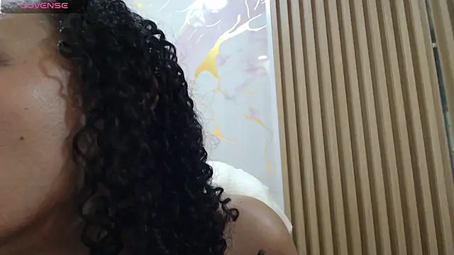 Jazlin_Sg XXX чат на живо