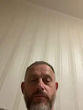 XXX chat uživo modela Frosl