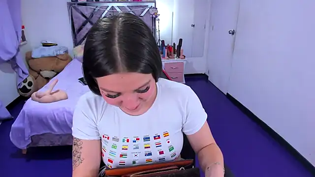 Chat +18 de Luna_Analya ao vivo