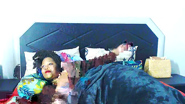 Chat XXX en directo de Bulkyyass
