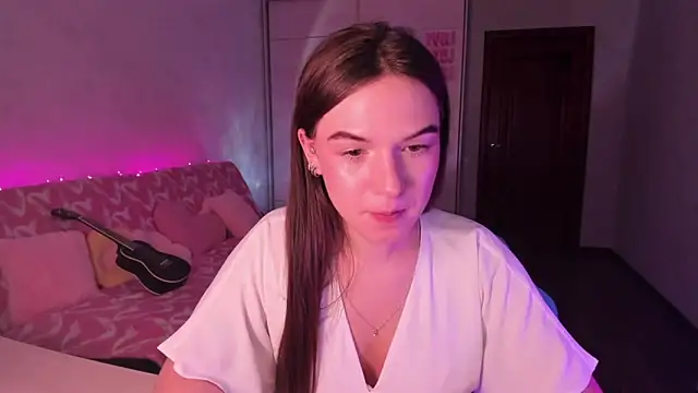 luna_lust_212 Adlı Modelin Canlı XXX Sohbeti