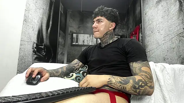 Chat XXX Live Gury_tattoo