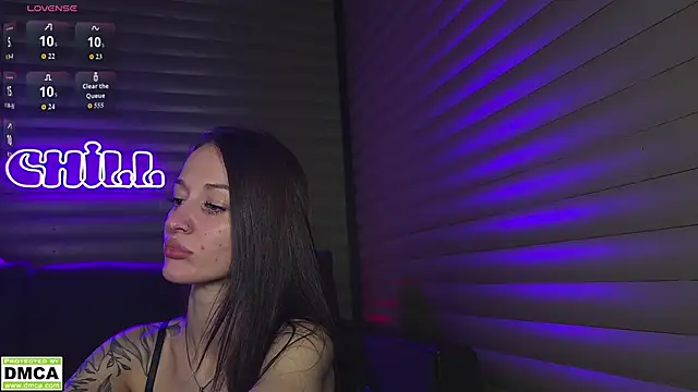 meowluv66 Adlı Modelin Canlı XXX Sohbeti