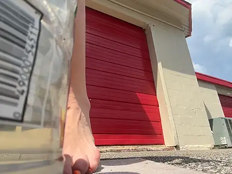 MegaTinyyy – Naživo XXX chat