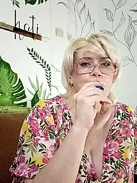 دردشة Catty_Lady الجنسية المباشرة