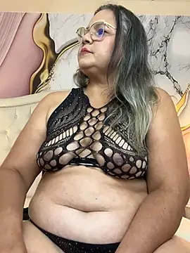 Lucy_Milf_474's Live XXX Chat