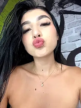 BadLilAngelXXX's Live XXX Chat