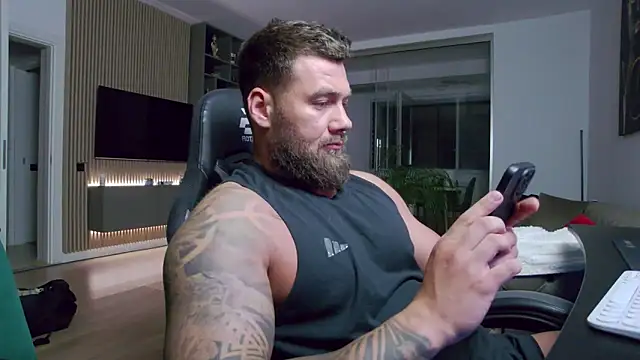 UbbeViking Chat XXX live