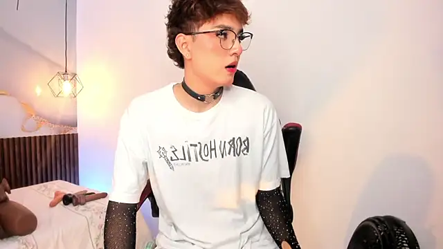 XXX chat uživo modela ReneePaz