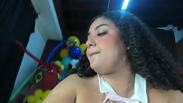 Chat +18 de Karla18_ ao vivo