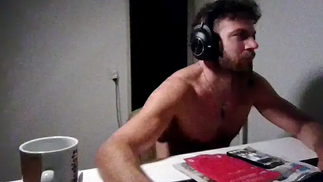 Chat XXX en directo de alpha-hunk