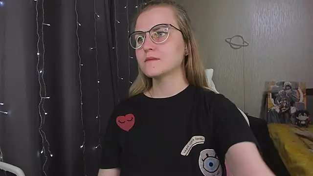 MissBrightShine Live XXX-chat