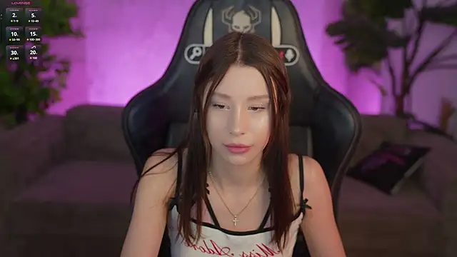 Chat XXX en directo de Selena_Glow