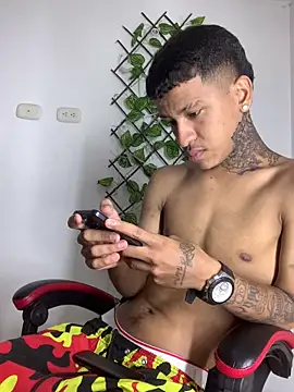 Anthony_clark1のライブXXXチャット