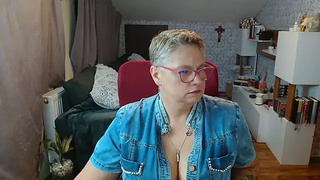 Chat +18 de bigtits4you ao vivo