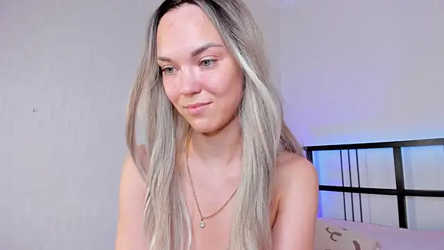Chat XXX ao vivo de Flora_Meooww