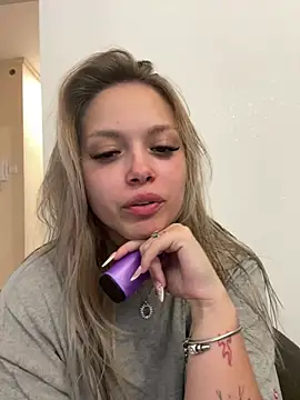 Ibolya_7 라이브 XXX 채팅
