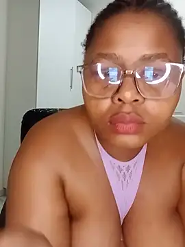 แชท XXX สดของ BoobsBae04