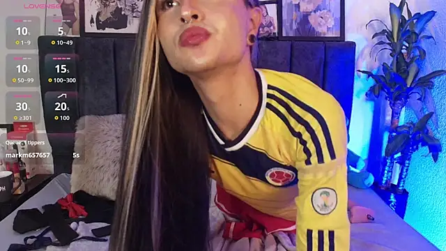 Emily_hall19 Live XXX-Chat