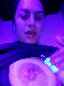 Lesly_10-'s Live XXX Chat
