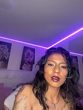 Chatroom XXX en direct de SamathaMay