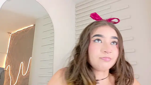 Shanntal_ 라이브 XXX 채팅