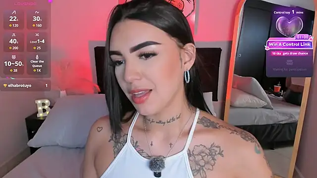 sabrina_voss élő XXX-chatje