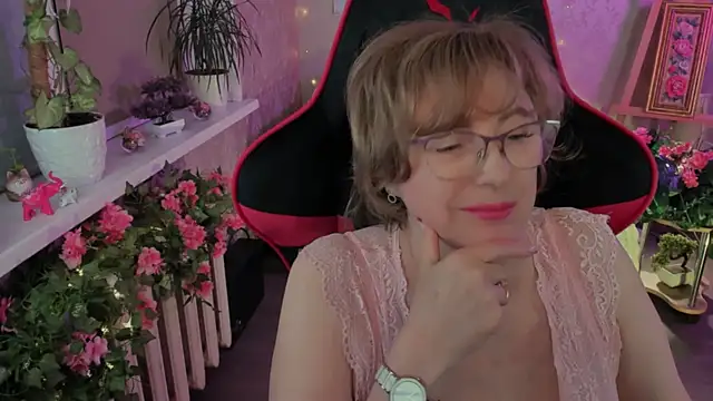 sugar_vivien Adlı Modelin Canlı XXX Sohbeti