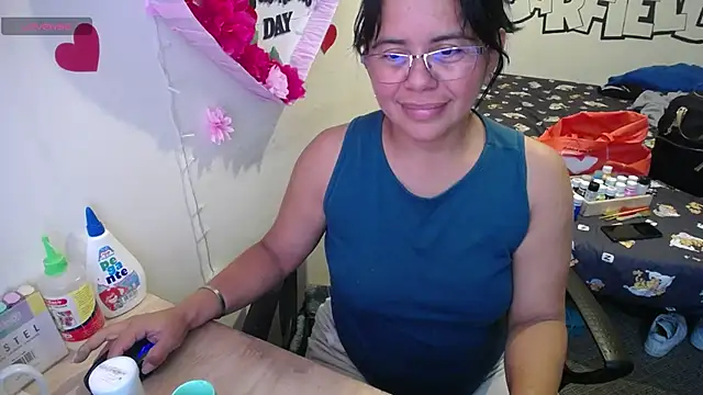 Chatroom XXX en direct de Miss__kendra_