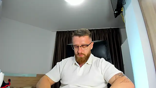 Findom_guy Adlı Modelin Web Kamerası Şovu