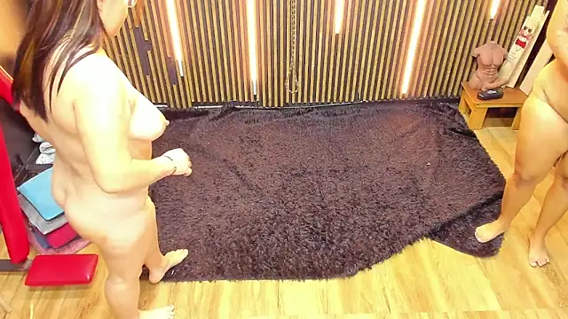 VantablackBDSMShow_ Adlı Modelin Canlı XXX Sohbeti