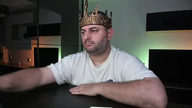 DravenPeak Chat XXX live