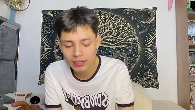 Chat +18 de Andy_Belier23 ao vivo