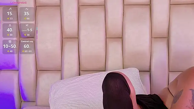 Shasa_8 – Naživo XXX chat