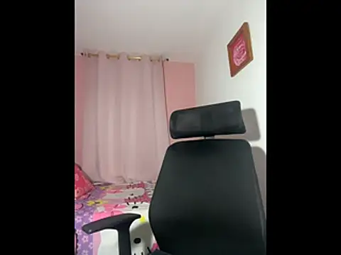 Melody_Fox26 Adlı Modelin Canlı XXX Sohbeti