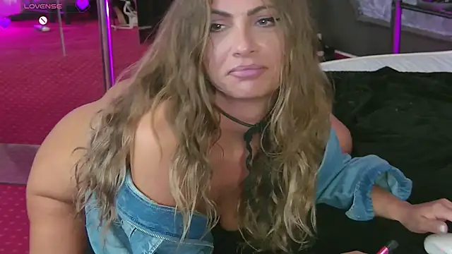 Chat +18 de AnneGoddesss ao vivo