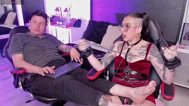 Czat XXX na żywo – inkedsinners_