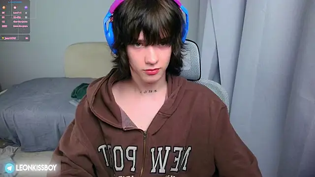 LeonBoykisser Pertunjukan Webcam