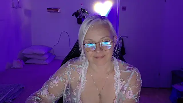 XXX chat uživo modela Linsy_Kim