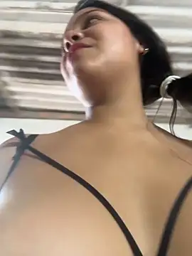 Chatroom XXX en direct de Baby_morena12