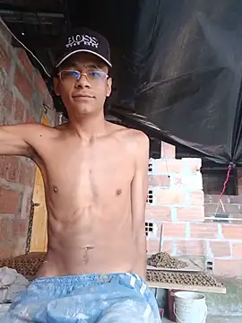 Chat +18 de flaco_vergoon ao vivo