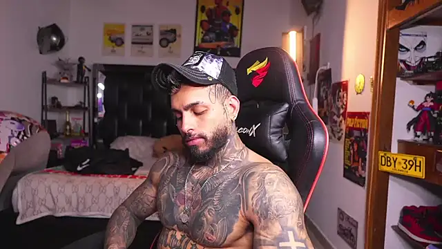 Chat XXX ao vivo de logan_hugh8