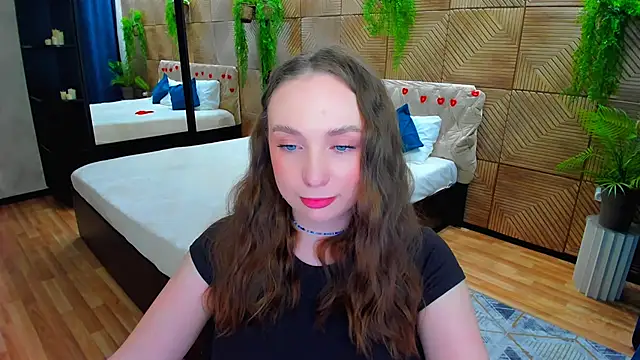 צ'אט XXX בשידור חי של TrueReincarnation