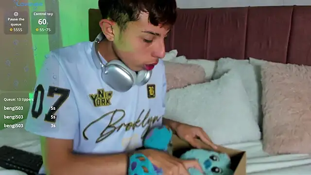 _camilo_ortizのライブXXXチャット