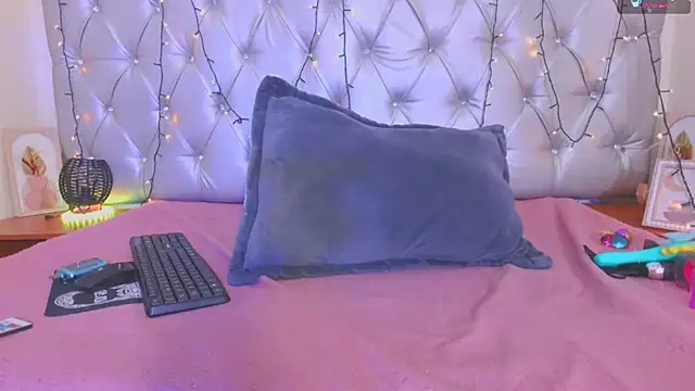 Онлайн чат XXX Sharonxt